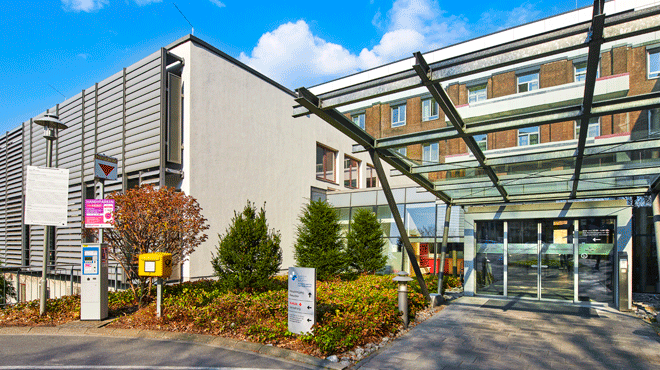 Ihr Weg zu uns-Ihr Weg zu uns - St. Lukas Klinikum St.-Josefs-Hospital - Foto Ekkehart Reinsch
