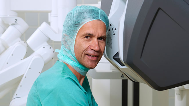 Prof. Dr. med. Heiner Wolters, Chefarzt der Klinik für Allgemein- und  Viszeralchirurgie